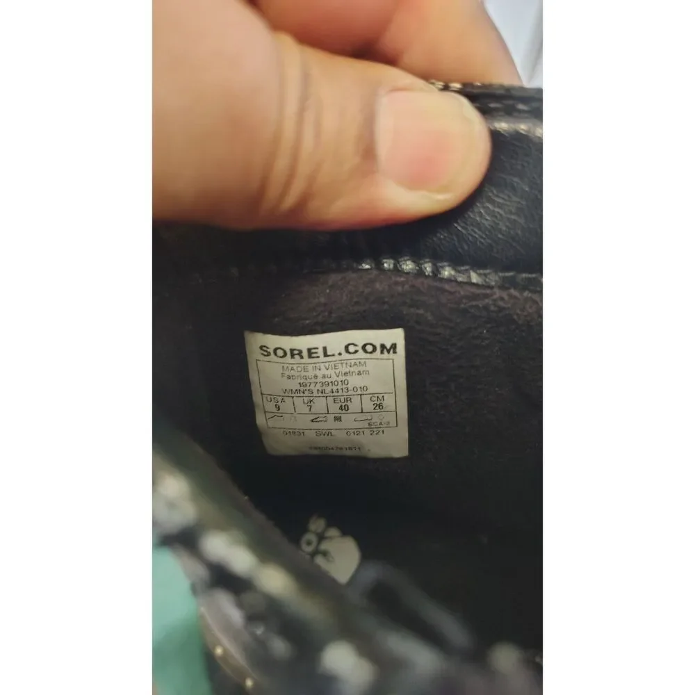 SOREL Women's Lennox Lace Cozy Waterproof Winter Boots – Size 9